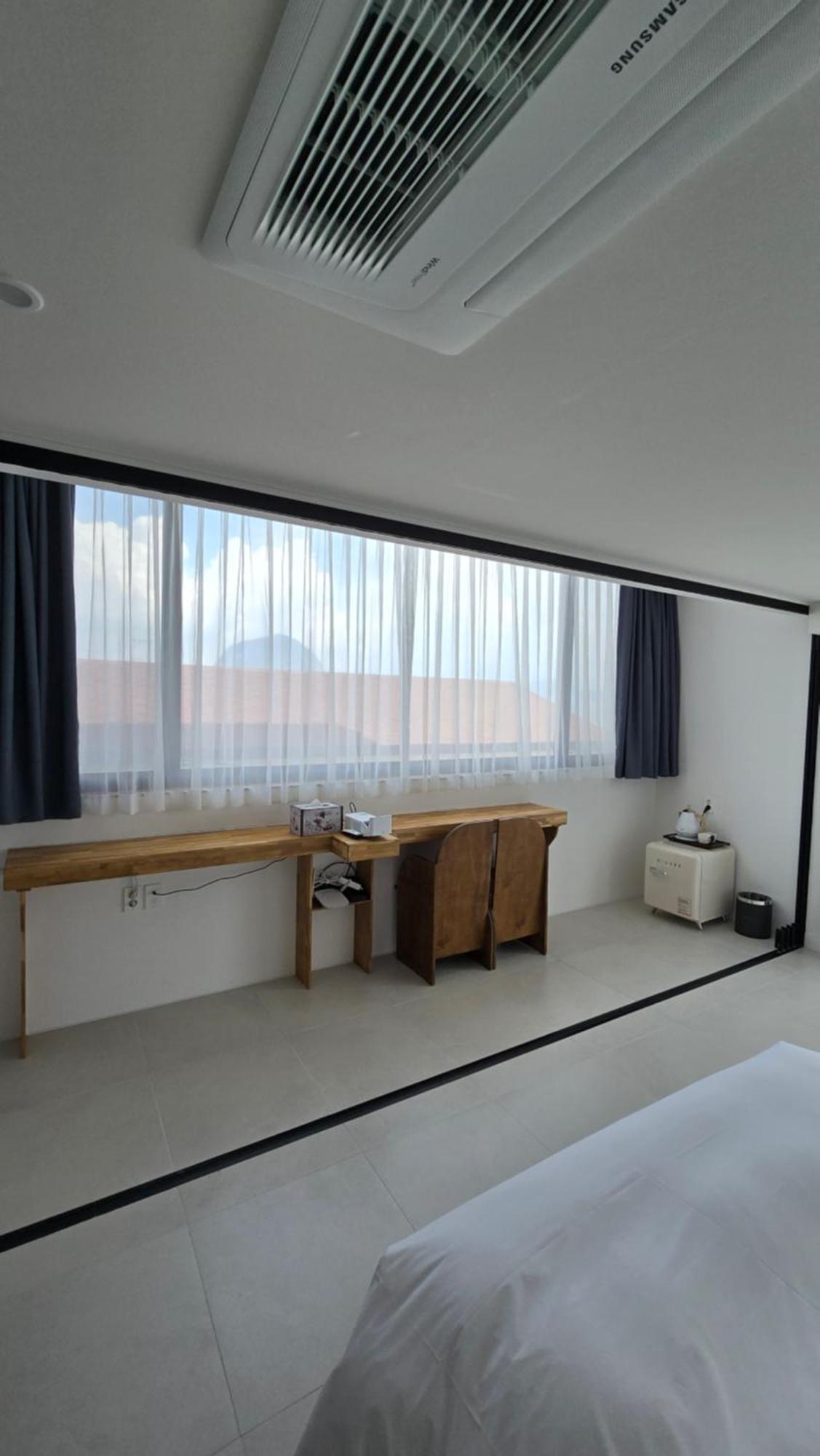 Hygge Hotel Seogwipo Extérieur photo